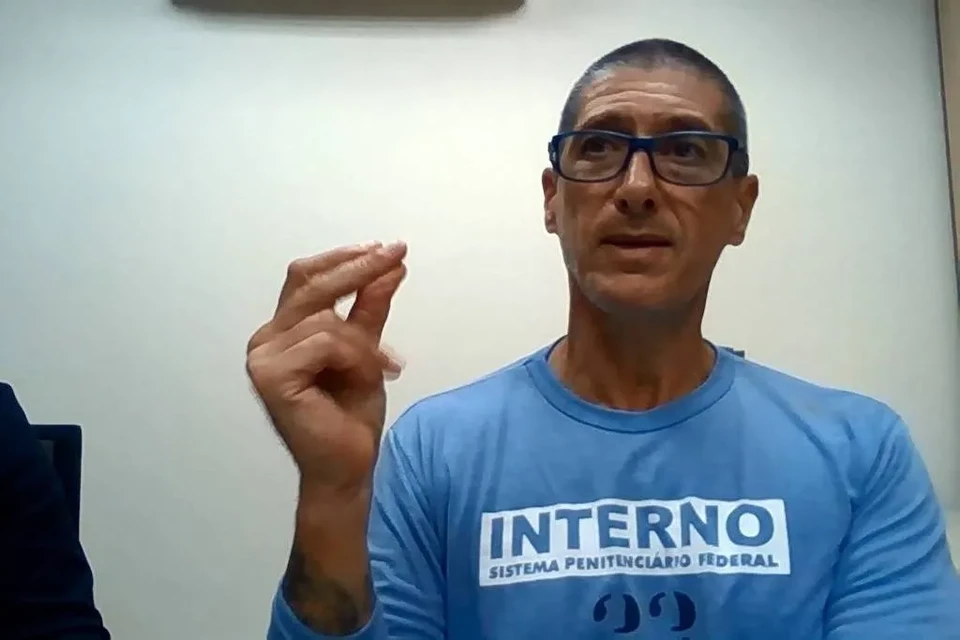 Em um dos depoimentos, Lessa disse à Polícia Federal que testou a submetralhadora antes do crime/foto: Reprodução Em um dos depoimentos, Lessa disse à Polícia Federal que testou a submetralhadora antes do crime/foto: Reprodução