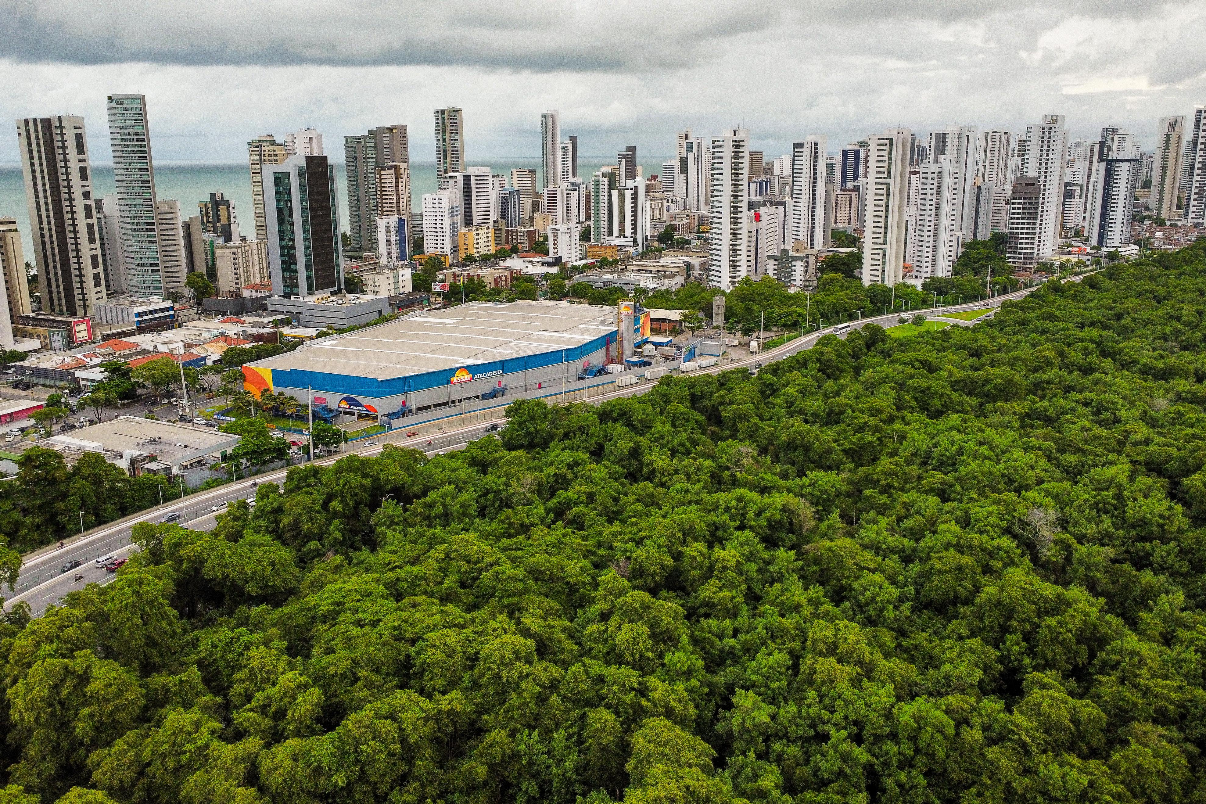 De acordo com a Prefeitura do Recife, o município possui um índice de habitação de 100% e é a 12ª cidade brasileira mais densamente povoada/Foto: Rafael Vieira/DP De acordo com a Prefeitura do Recife, o município possui um índice de habitação de 100% e é a 12ª cidade brasileira mais densamente povoada/Foto: Rafael Vieira/DP