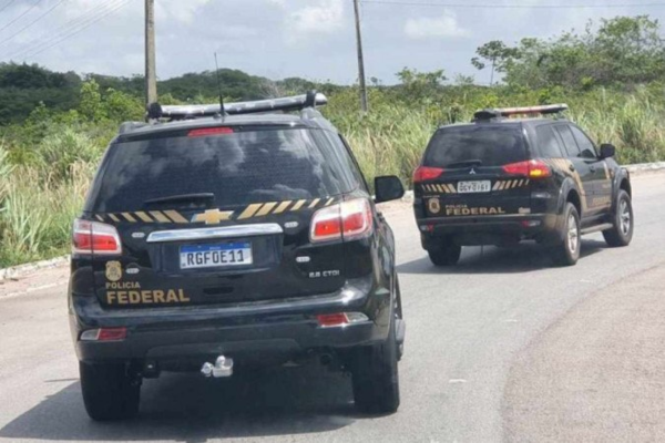 Os envolvidos estão sendo investigados pelos crimes de organização criminosa, lavagem de dinheiro, furto qualificado, apropriação indébita, falsidade ideológica eleitoral e apropriação de recursos destinados ao financiamento eleitoral/Crédito: Divulgação/Polícia Federal Os envolvidos estão sendo investigados pelos crimes de organização criminosa, lavagem de dinheiro, furto qualificado, apropriação indébita, falsidade ideológica eleitoral e apropriação de recursos destinados ao financiamento eleitoral/Crédito: Divulgação/Polícia Federal