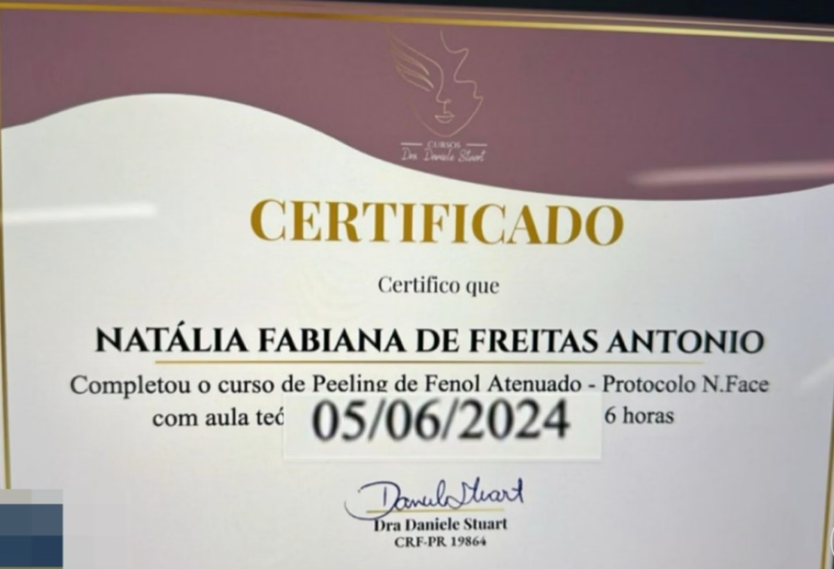Certificado do curso de peeling de fenol de Natalia Becker