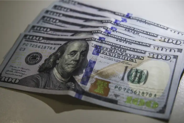 O cenário externo dos EUA e o risco fiscal interno são as principais variáveis para a alta do dólar/Crédito: Valter Campanato/Agência Brasil O cenário externo dos EUA e o risco fiscal interno são as principais variáveis para a alta do dólar/Crédito: Valter Campanato/Agência Brasil