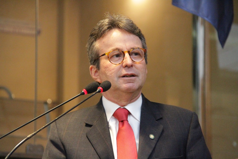 Esposa do ex-prefeito João da Costa (PT) atuava como secretária executiva de Meio Ambiente do Recife/Divulgação/Câmara Municipal do Recife Esposa do ex-prefeito João da Costa (PT) atuava como secretária executiva de Meio Ambiente do Recife/Divulgação/Câmara Municipal do Recife