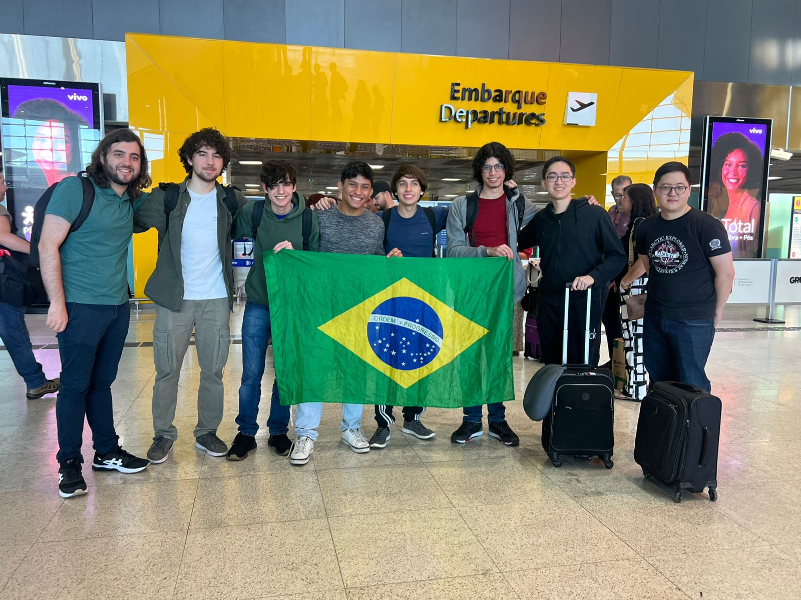 A equipe brasileira desembarca nesta sexta-feira, 14, em Pequim, na China, onde passa por um treinamento de 21 dias, junto de outros 30 países convidados pelo Instituto de Ciências Matemáticas de Pequim/Foto: Divulgação A equipe brasileira desembarca nesta sexta-feira, 14, em Pequim, na China, onde passa por um treinamento de 21 dias, junto de outros 30 países convidados pelo Instituto de Ciências Matemáticas de Pequim/Foto: Divulgação