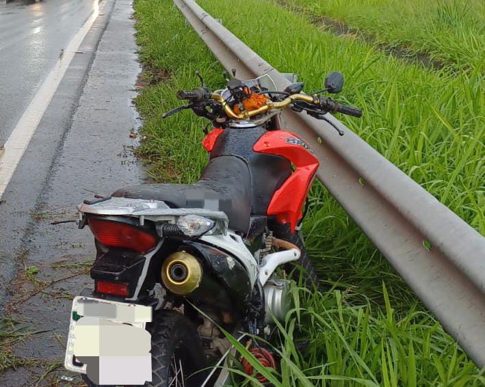 Piloto de moto ficou ferido