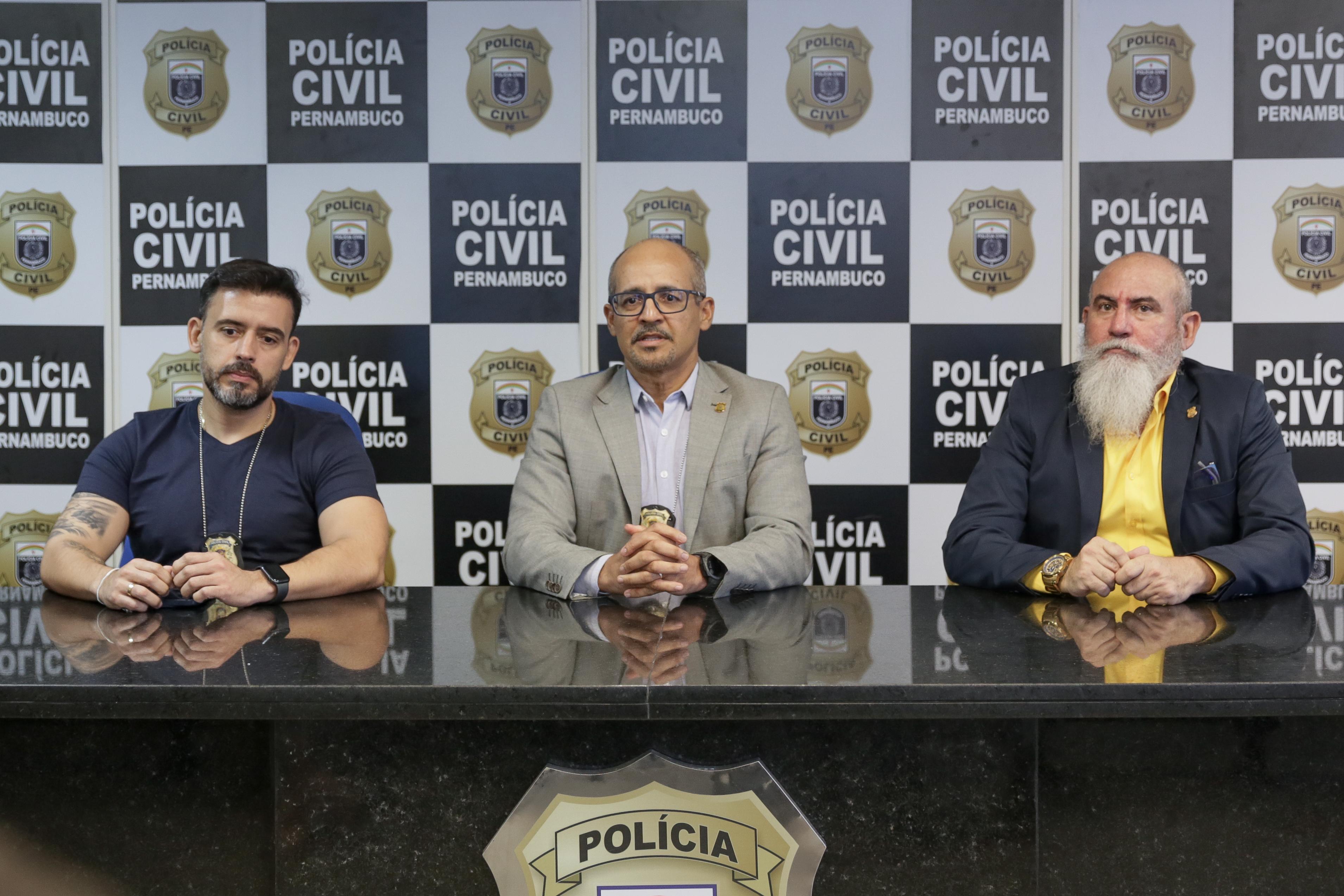 Delegados explicaram como foi o crime