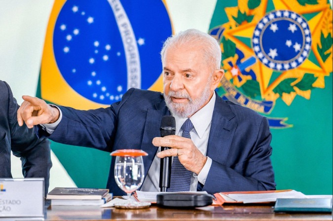 Dentre os grupos avaliados, os que mais aprovam o presidente são os mais pobres (42%), quem tem entre 45 e 59 anos de idade (44%), os mais velhos (47%), nordestinos (48%) e os menos instruídos (53%)/foto: Ricardo Stuckert/PR