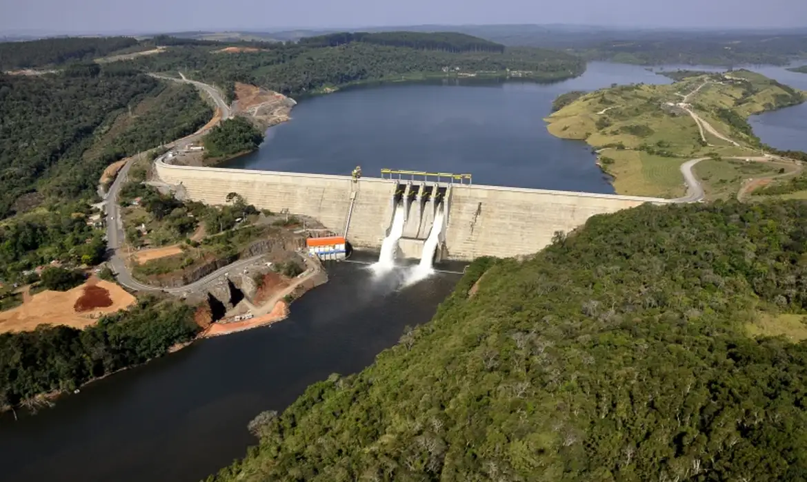 Brasil lidera o investimento das grandes potências em energias limpas como a hidroeletricidade/Foto: Divulgação/Usina Hidroelétrica de Mauá