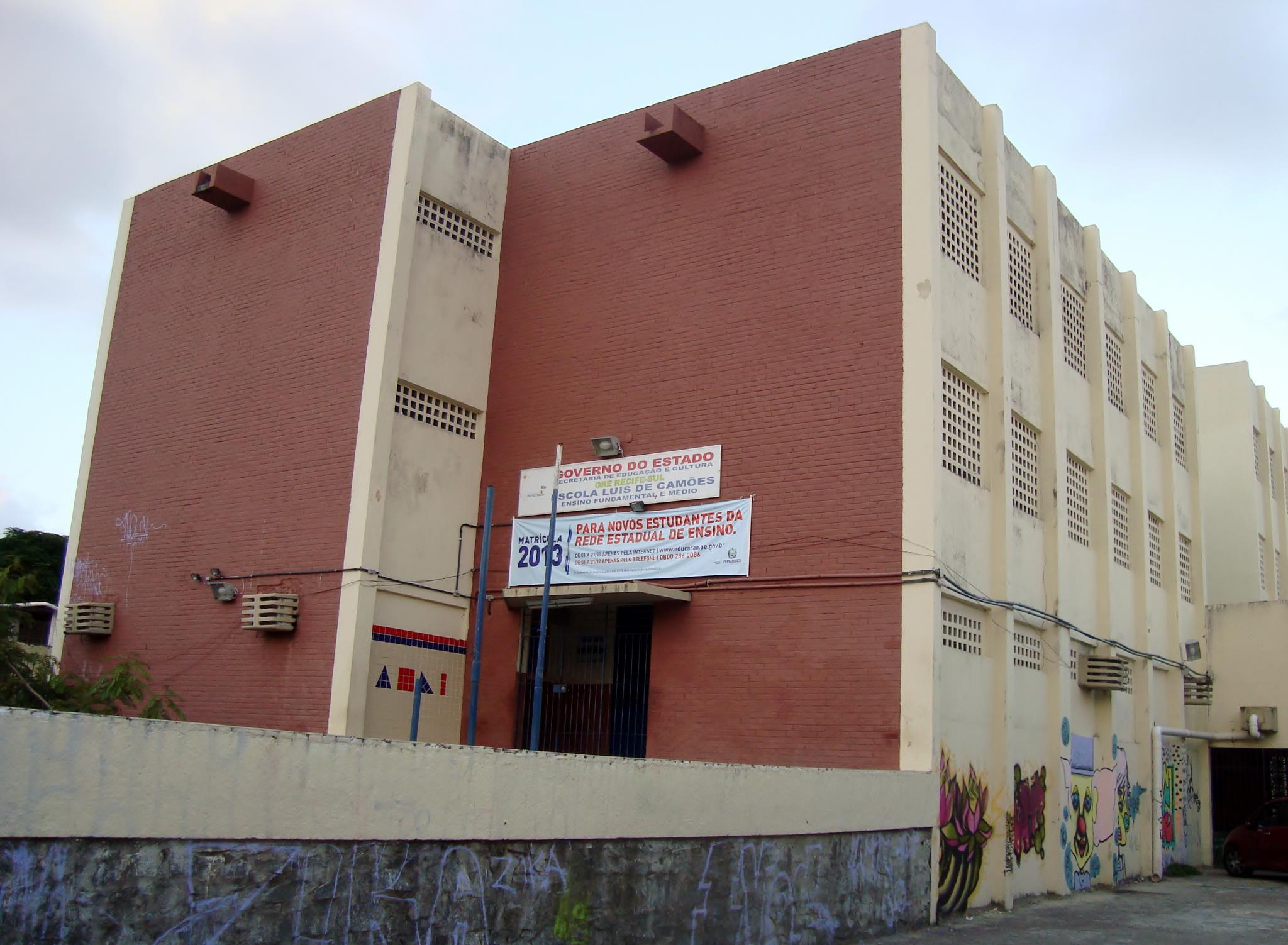 O caso aconteceu na Escola Estadual Luis de Camões, em Brasília Teimosa, na Zona Sul do Recife/Foto: Arquivo O caso aconteceu na Escola Estadual Luis de Camões, em Brasília Teimosa, na Zona Sul do Recife/Foto: Arquivo