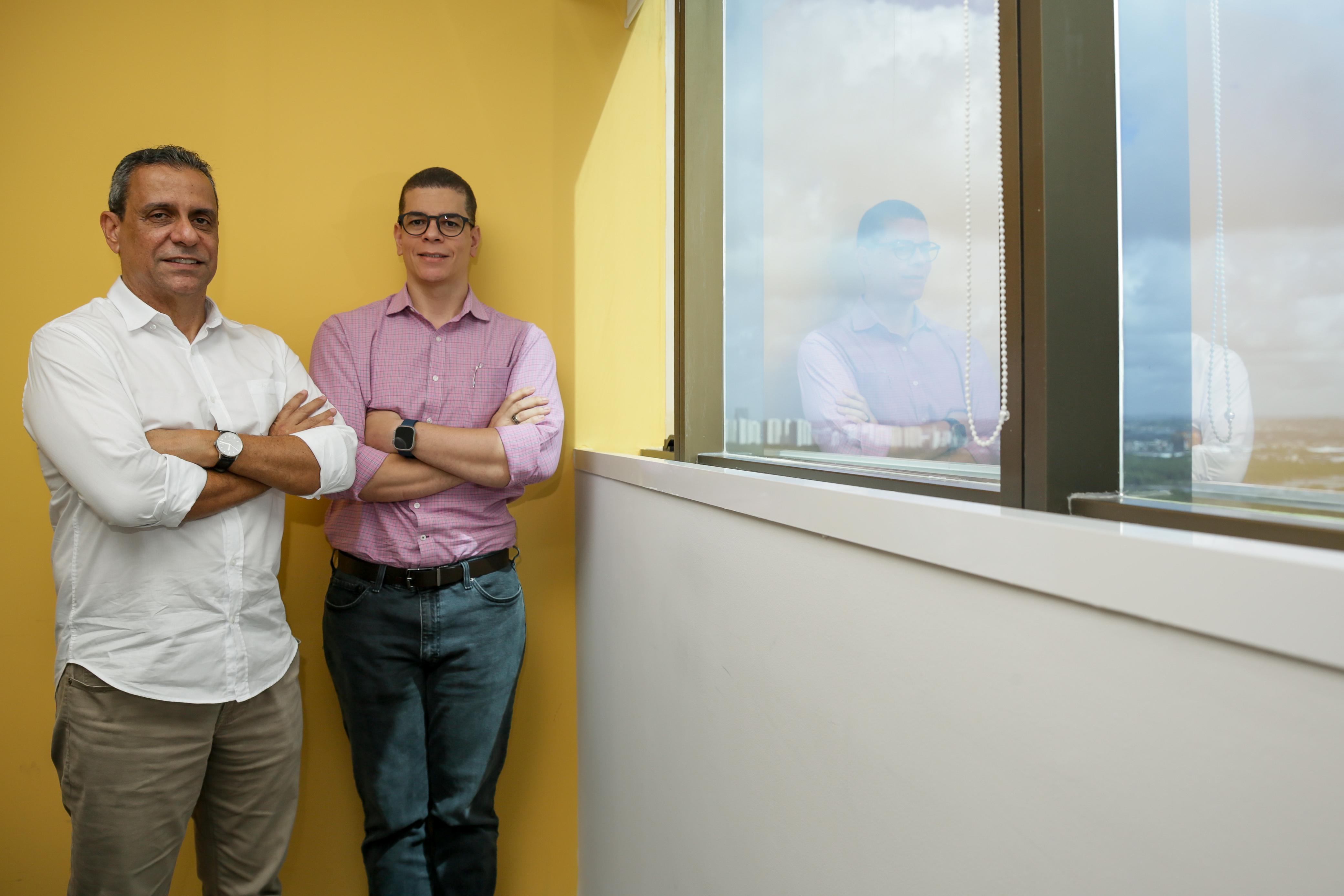 Henrique Lisboa, presidente da Vivix Vidros Planos e Luiz Barbosa, gerente de desenvolvimento de mercado da empresa