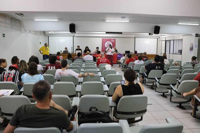 /De acordo com o Sinasefe, o fim da greve foi aprovado em assembleia, com um placar de 98 votos a favor, 6 contrários e 9 abstenções - (crédito: SINASEFE/Divulgação) /De acordo com o Sinasefe, o fim da greve foi aprovado em assembleia, com um placar de 98 votos a favor, 6 contrários e 9 abstenções - (crédito: SINASEFE/Divulgação)