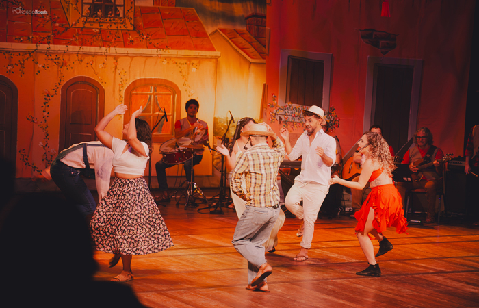 "Saudade, o meu remédio é cantar!" é estruturada em três atos/Foto: Francisco Mesquita