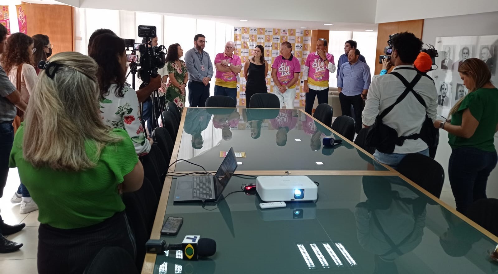 Coletiva aconteceu na manhã desta sexta-feira, na sede da CDL Recife, na Boa Vista.