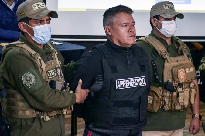 O general golpista Zúñiga é apresentado à imprensa, em La Paz/foto: Daniel Miranda/AFP