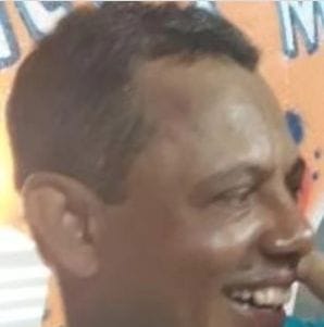 A vítima, Edson José da Silva, estaria trabalhando em uma residência, quando levou o choque e morreu/Foto: Reprodução/Redes Sociais A vítima, Edson José da Silva, estaria trabalhando em uma residência, quando levou o choque e morreu/Foto: Reprodução/Redes Sociais