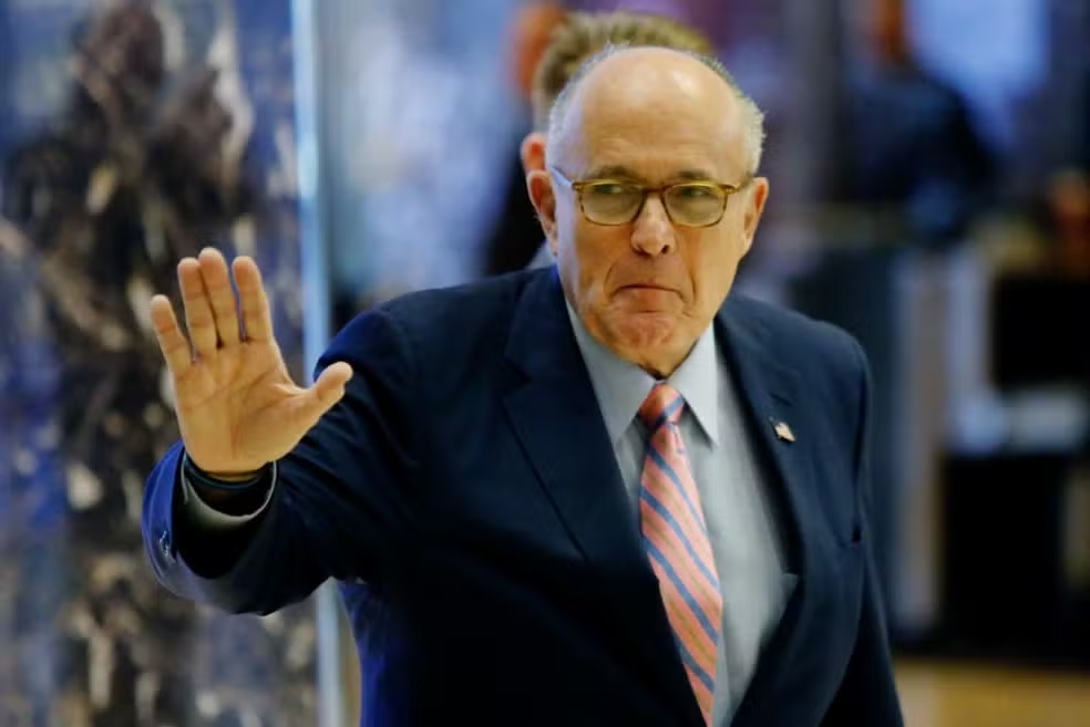 Rudolph Giuliani, ex-prefeito de Nova Iorque e antigo conselheiro jurídico de Trump/Foto: Eduardo Munoz Alvarez / AFP Rudolph Giuliani, ex-prefeito de Nova Iorque e antigo conselheiro jurídico de Trump/Foto: Eduardo Munoz Alvarez / AFP