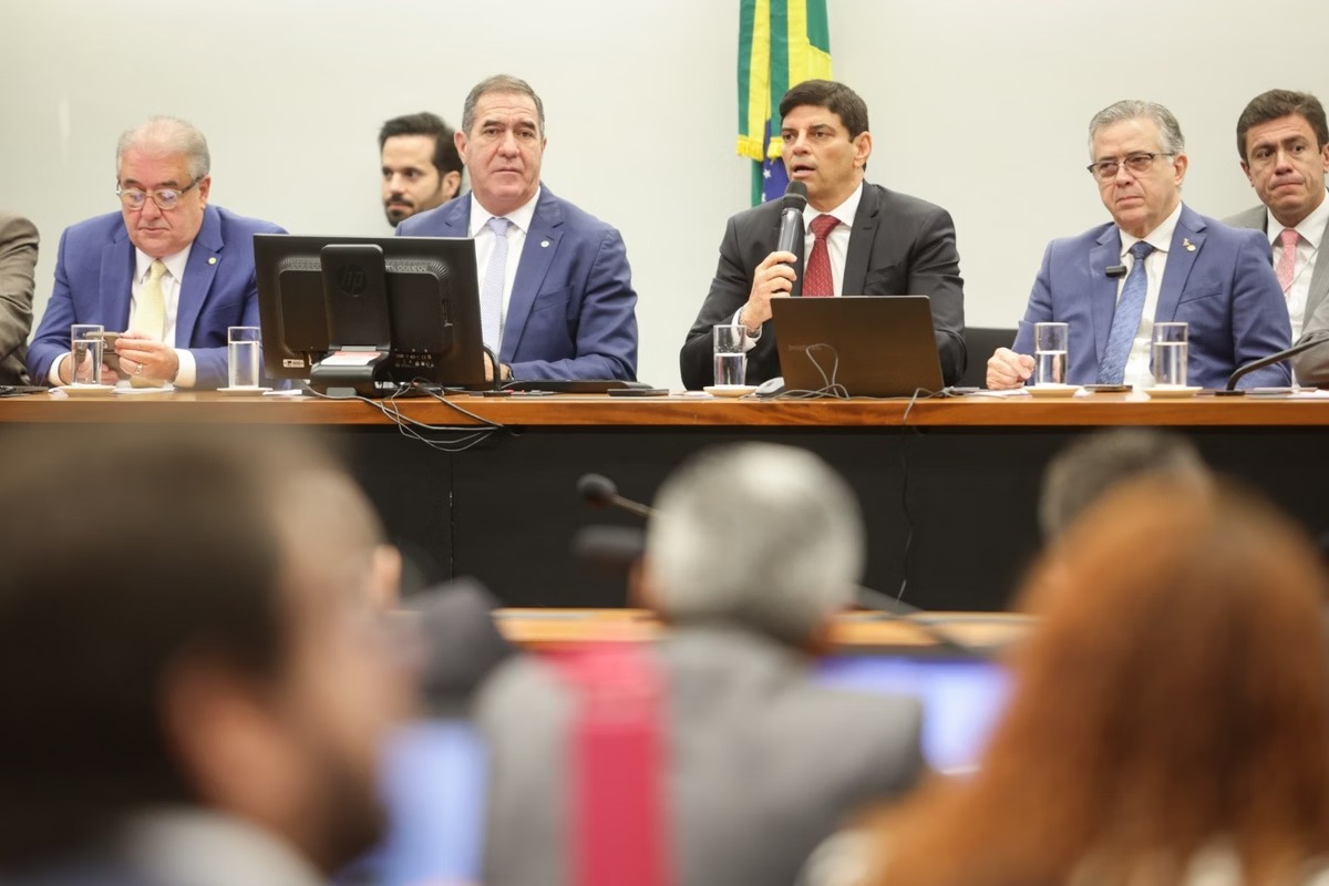 O grupo de trabalho é composto por sete deputados/foto: VINÍCIUS SCHMIDT/METRÓPOLES @vinicius.foto