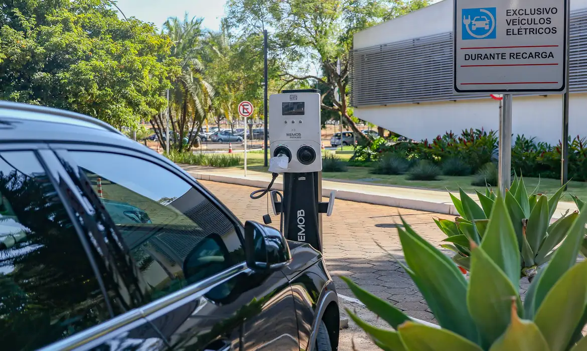 Previsão de alíquota zero para carros elétricos caiu/foto: José Cruz/Agência Brasil Previsão de alíquota zero para carros elétricos caiu/foto: José Cruz/Agência Brasil