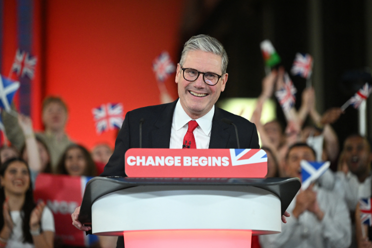Vários líderes felicitaram Starmer/Crédito: JUSTIN TALLIS / AFP