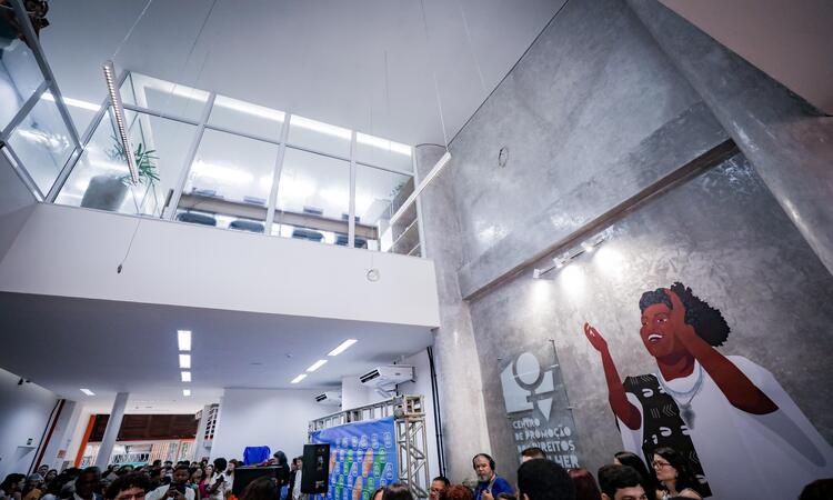 O centro surge como um espaço dedicado ao fortalecimento e empoderamento feminino, através da inclusão educacional, social, política, econômica e cultural/Foto: Edson Holanda/Prefeitura do Recife O centro surge como um espaço dedicado ao fortalecimento e empoderamento feminino, através da inclusão educacional, social, política, econômica e cultural/Foto: Edson Holanda/Prefeitura do Recife