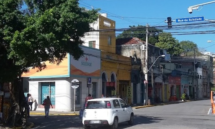 A interdição compreende o trecho entre a Rua José de Alencar e a Rua da Soledade/Foto: Reprodução/Google Street View A interdição compreende o trecho entre a Rua José de Alencar e a Rua da Soledade/Foto: Reprodução/Google Street View