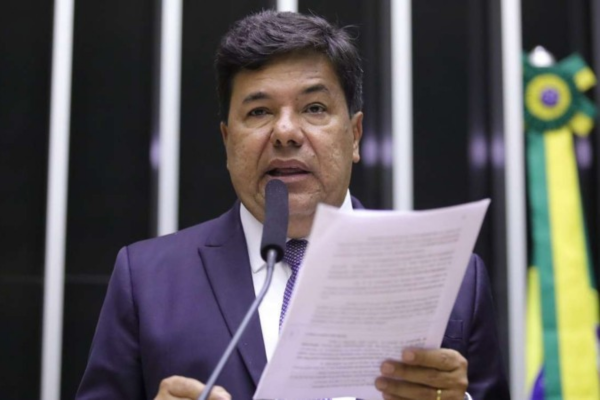 Relatório elaborado por Mendonça Filho foi aprovado com apoio do Palácio do Planalto e do MEC. Quase tudo acrescentado pelo Senado caiu/Crédito: Mário Agra/Câmara dos Deputados Relatório elaborado por Mendonça Filho foi aprovado com apoio do Palácio do Planalto e do MEC. Quase tudo acrescentado pelo Senado caiu/Crédito: Mário Agra/Câmara dos Deputados