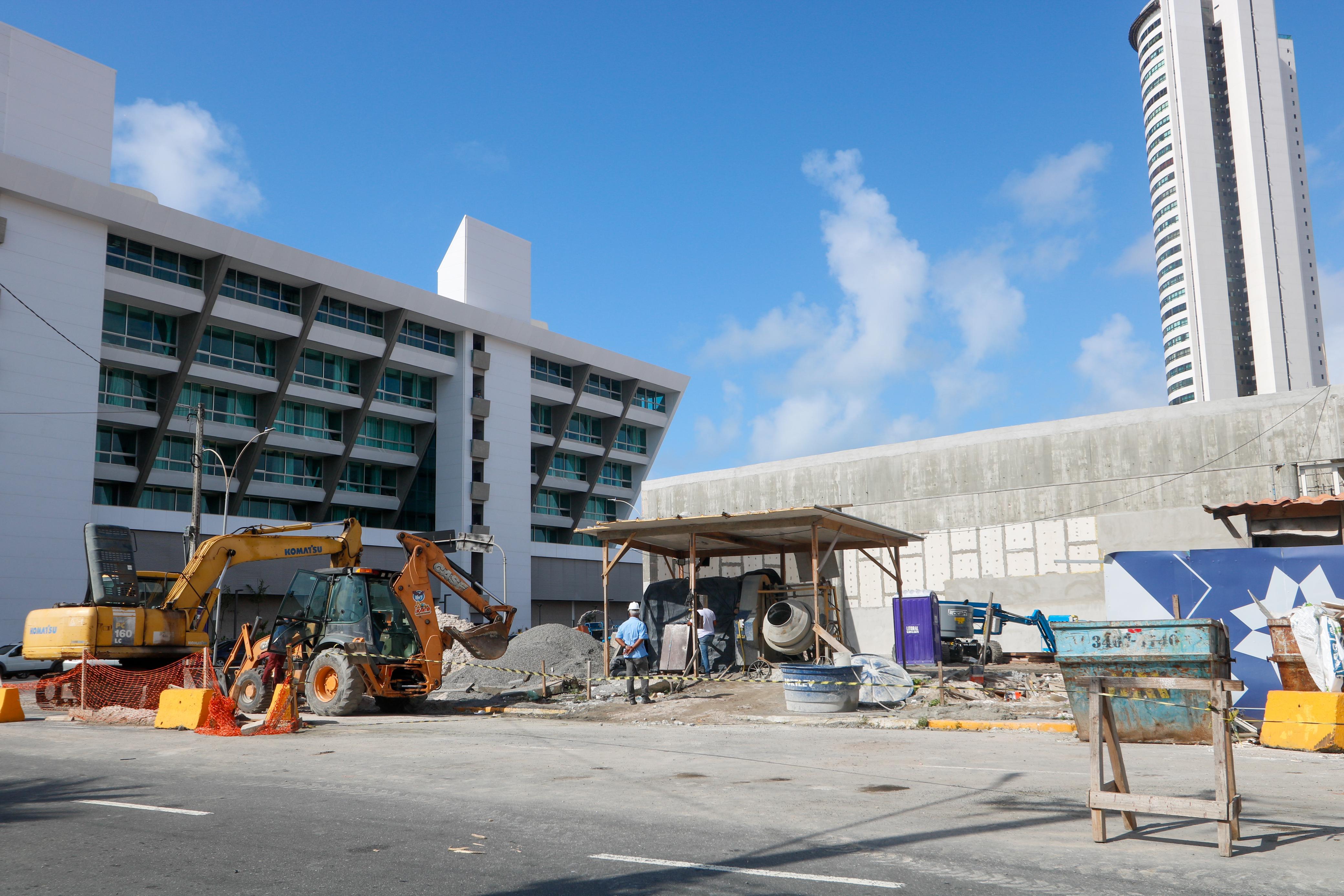Segundo a construtora, o ocorrido não deve implicar no prazo final da obra.