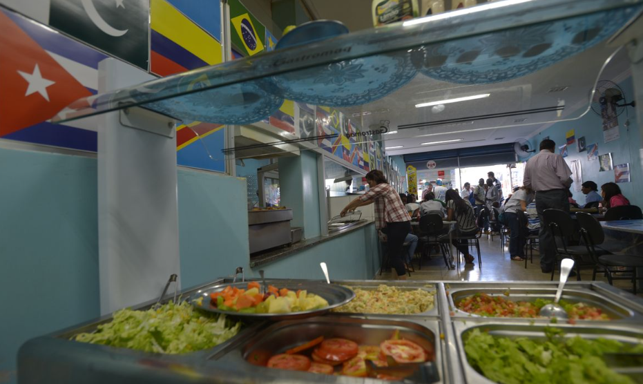 Comparado com o mesmo mês ano passado, Pernambuco registrou um crescimento de 1,5% no volume de serviços/Foto: Arquivo/Marcello Casal Jr/Agência Brasil