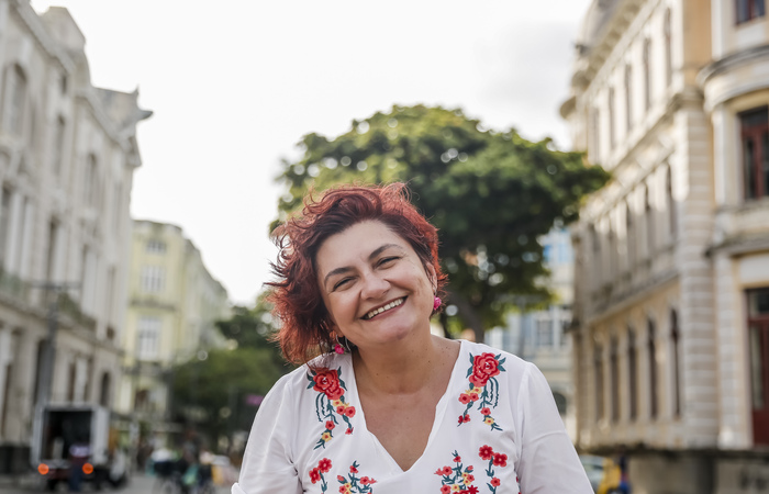/Cida Pedrosa venceu a categoria ''Livro do Ano'' no Prêmio Jabuti 2020 /Cida Pedrosa venceu a categoria ''Livro do Ano'' no Prêmio Jabuti 2020