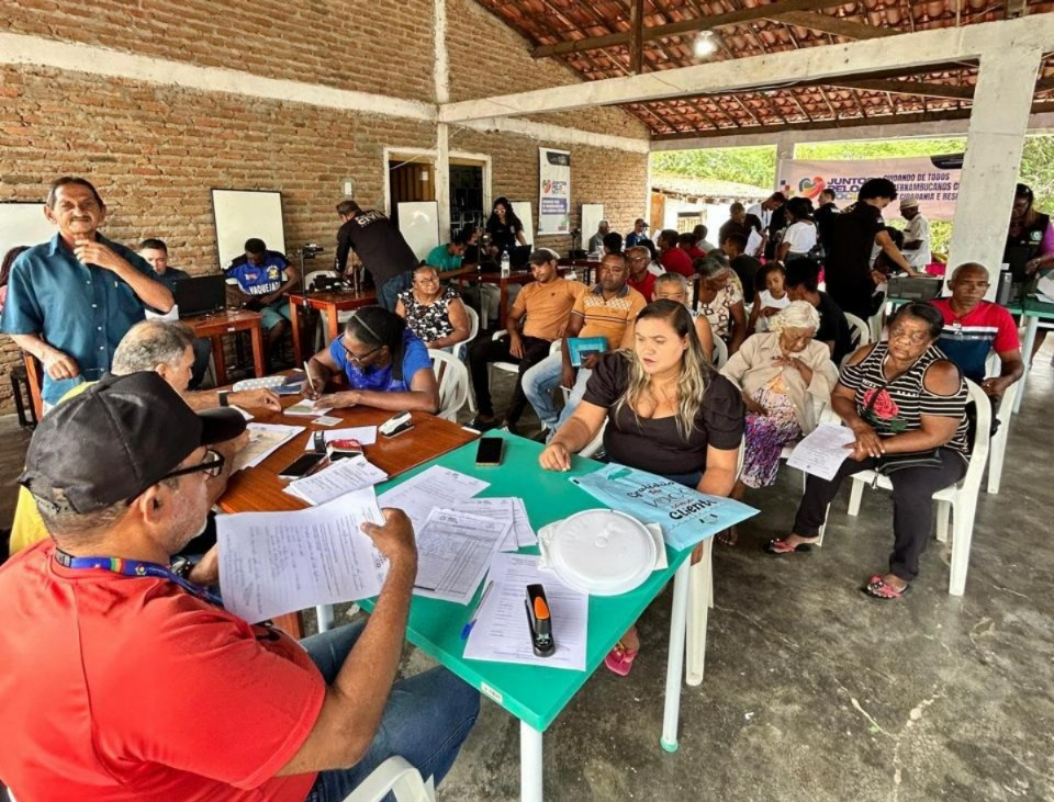 Os participantes vão poder emitir certidões de nascimento, casamento e óbito, e primeira via de CPF, além de saber mais sobre os programas sociais destinados aos jovens/Foto: Luana Guedes/SCJ-PE Os participantes vão poder emitir certidões de nascimento, casamento e óbito, e primeira via de CPF, além de saber mais sobre os programas sociais destinados aos jovens/Foto: Luana Guedes/SCJ-PE