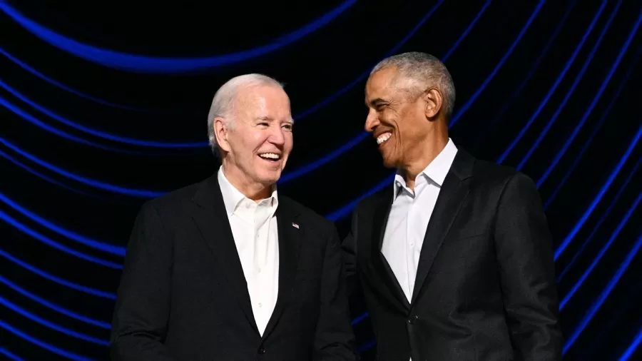 O presidente Joe Biden e o ex-presidente Barack Obama/Foto: Mandel Ngan/AFP
