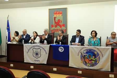 A cerimônia de lançamento contou com representantes de diversas entidades representativas de pescadores do estado de Pernambuco e, também, da Região Nordeste/Foto: Bruno Nogueira A cerimônia de lançamento contou com representantes de diversas entidades representativas de pescadores do estado de Pernambuco e, também, da Região Nordeste/Foto: Bruno Nogueira