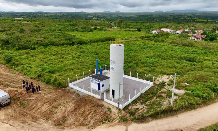 Com investimentos que somam R$ 1,8 milhão, a iniciativa levará água do Rio São Francisco para as torneiras dos moradores de comunidades dessas duas cidades/Foto: Miva Filho/ Secom