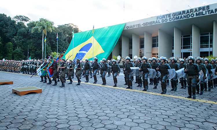 Nesta quarta-feira (24), no Quartel-General Forte Guararapes, sede do Comando Militar do Nordeste (CMNE), será realizada uma solenidade cívico-militar comemorativa aos 78 anos de criação do CMNE./Foto: Comando Militar do Nordeste (CMNE) Nesta quarta-feira (24), no Quartel-General Forte Guararapes, sede do Comando Militar do Nordeste (CMNE), será realizada uma solenidade cívico-militar comemorativa aos 78 anos de criação do CMNE./Foto: Comando Militar do Nordeste (CMNE)
