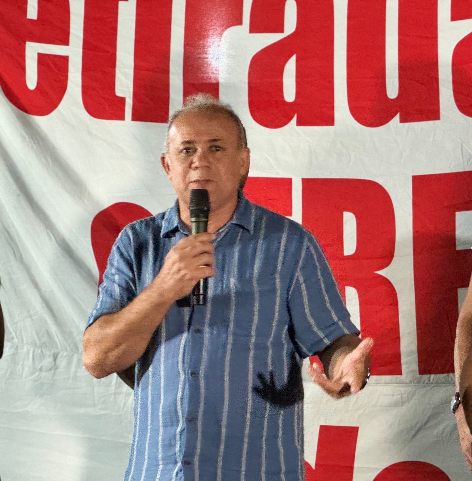 Luiz Soares, presidente do Sindmetro-PE, falou detalhes sobre o insatisfação da categoria