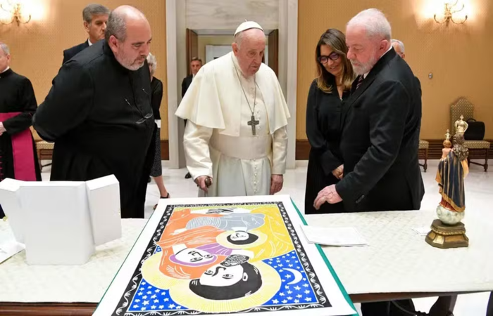Lula presentou Papa Francisco com quadro de J. Borges