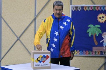 Nicolás Maduro está no poder desde 2013 e enfrenta nove opositores na eleição deste domingo/Crédito: Juan BARRETO / AFP Nicolás Maduro está no poder desde 2013 e enfrenta nove opositores na eleição deste domingo/Crédito: Juan BARRETO / AFP