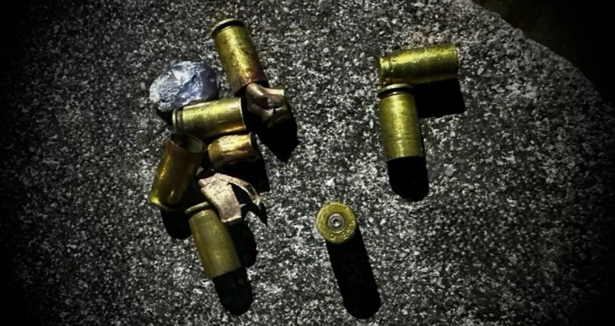 Várias cápsulas de munições foram encontradas no local do crime/Foto: Divulgação Várias cápsulas de munições foram encontradas no local do crime/Foto: Divulgação