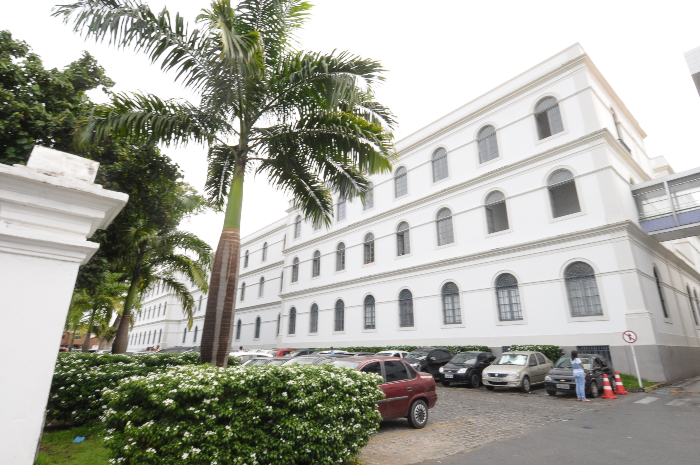 O local assiste a maior unidade neonatal de Pernambuco, onde são atendidos cerca de 150 recém-nascidos, prematuros, internados na Unidade de Terapia Intensiva (UTI) da instituição/Foto: João Velozo/Arquivo DP O local assiste a maior unidade neonatal de Pernambuco, onde são atendidos cerca de 150 recém-nascidos, prematuros, internados na Unidade de Terapia Intensiva (UTI) da instituição/Foto: João Velozo/Arquivo DP