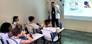 Eleitor do Futuro vai at&eacute; a escolas/Foto: TRE-PE