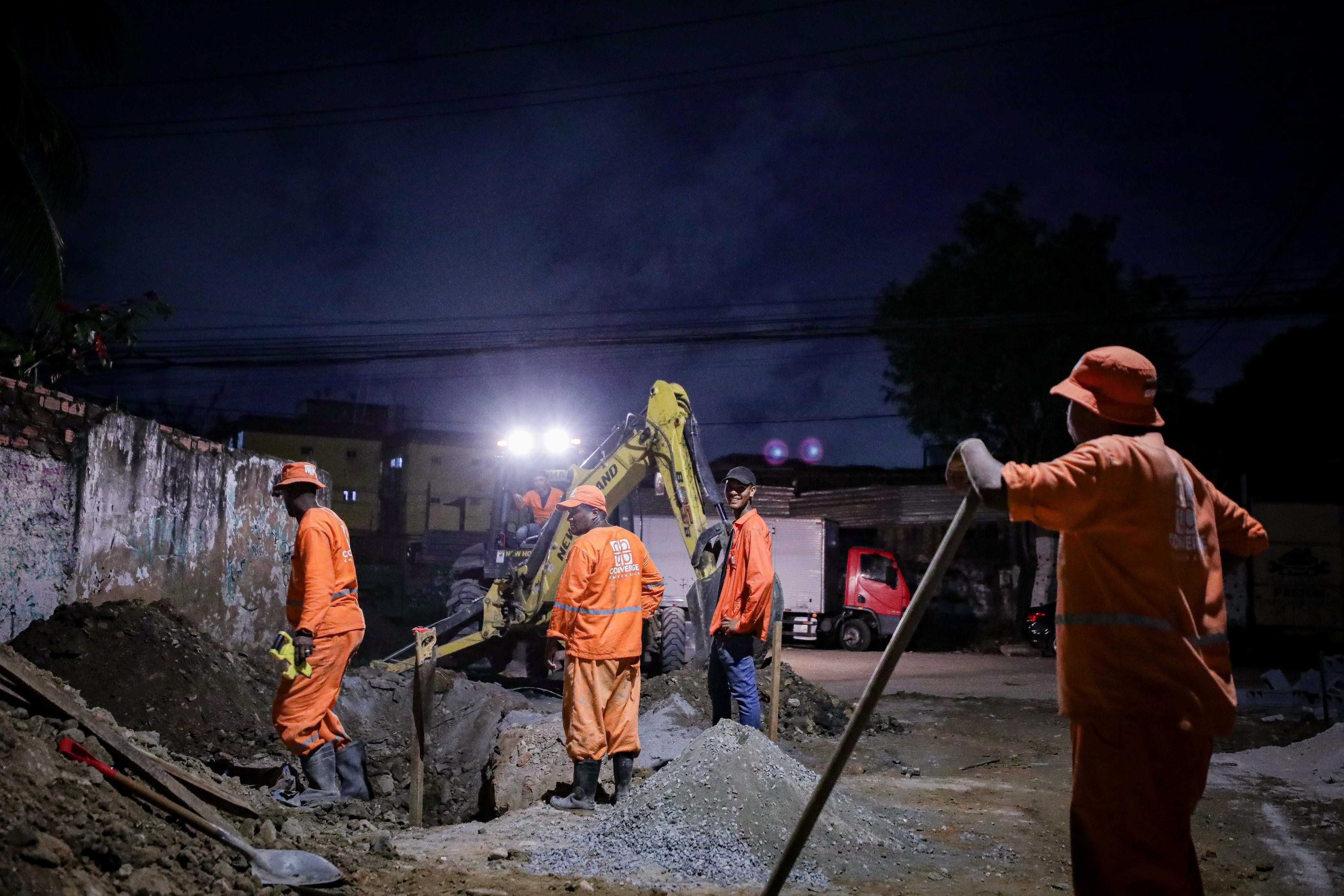 Obras na Rua Rio Jaboatão, no bairro do Cordeiro/Foto: Edson Holanda/PCR Obras na Rua Rio Jaboatão, no bairro do Cordeiro/Foto: Edson Holanda/PCR