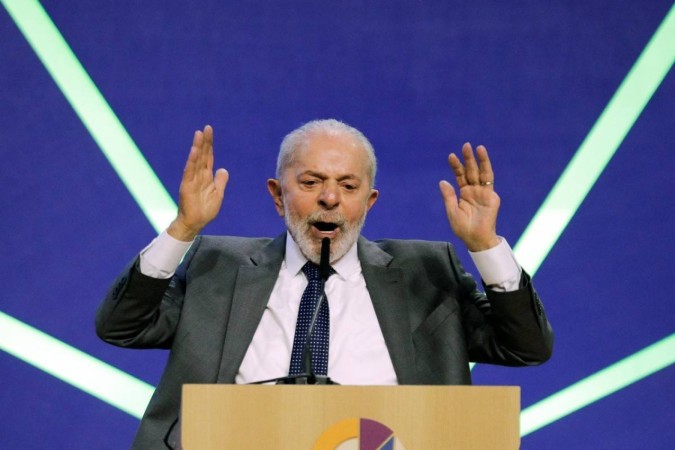 Em meio ao período de eleições municipais, Lula tem tentado se aproximar do público evangélico, adicionando em suas falas dizeres religiosos/foto: AFP