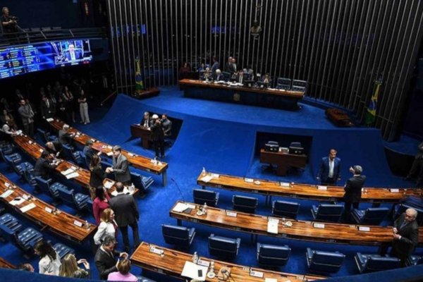 A proposta do senador Jader Barbalho (MDB-PA) prevê o parcelamento dos débitos com o INSS e com os regimes próprios de previdência municipais/Crédito: Jonas Pereira/Agência Senado A proposta do senador Jader Barbalho (MDB-PA) prevê o parcelamento dos débitos com o INSS e com os regimes próprios de previdência municipais/Crédito: Jonas Pereira/Agência Senado