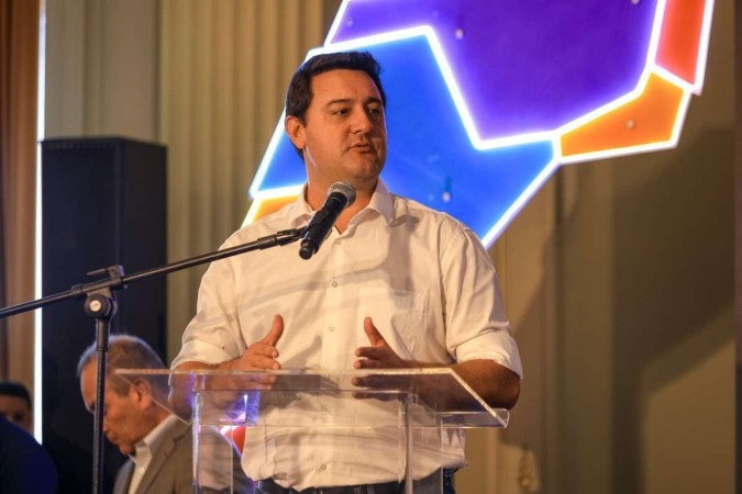 "O povo do Paraná abraça a cidade de Cascavel. Que Deus conforte amigos e familiares das vítimas desse trágico acidente", disse o governador/foto: Divulgação Governo RS - Gustavo Mansur/Palácio Piratini "O povo do Paraná abraça a cidade de Cascavel. Que Deus conforte amigos e familiares das vítimas desse trágico acidente", disse o governador/foto: Divulgação Governo RS - Gustavo Mansur/Palácio Piratini