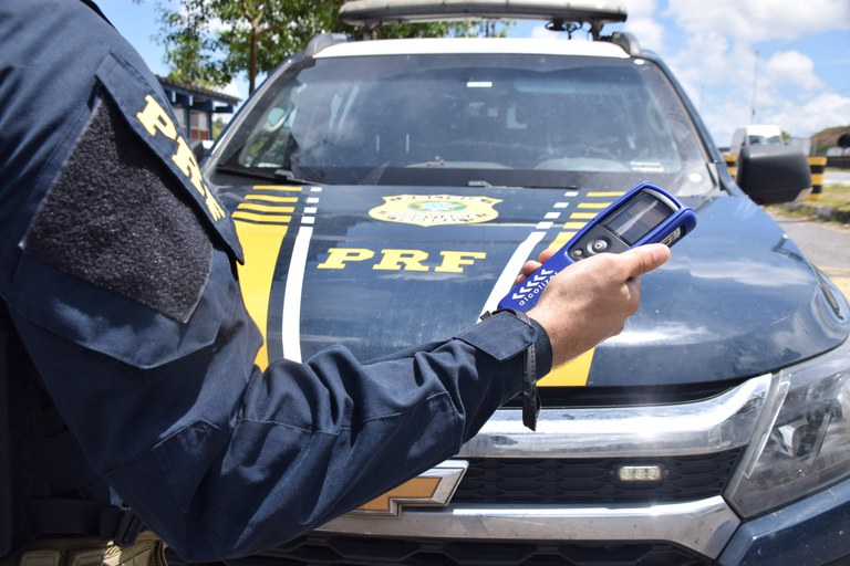 PRF flagrou motoristas alcoolizados/Foto: PRF PRF flagrou motoristas alcoolizados/Foto: PRF