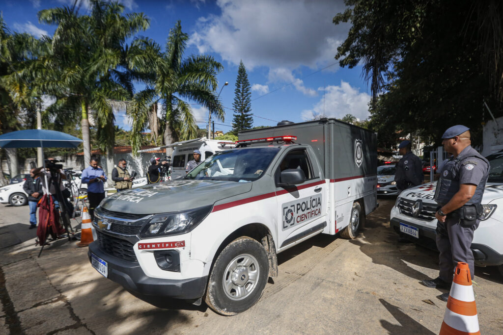 Até segunda-feira (12/8), 27 corpos foram identificados e 12 liberados aos familiares/Foto: Paulo Pinto/Agência Brasil Até segunda-feira (12/8), 27 corpos foram identificados e 12 liberados aos familiares/Foto: Paulo Pinto/Agência Brasil