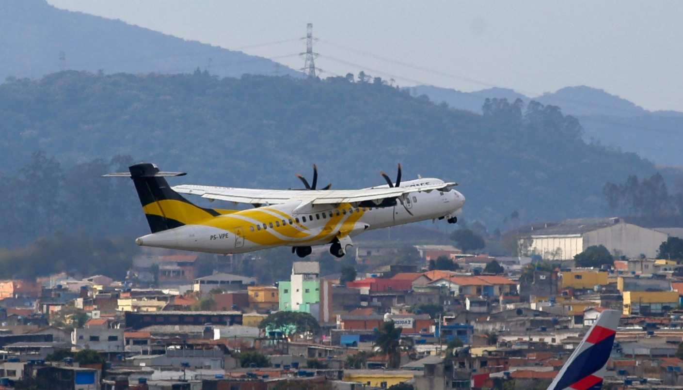 A queda do avião da companhia aérea ocorreu na última sexta-feira (09), no município de Vinhedo (SP), e não deixou sobreviventes/foto: Miguel SCHINCARIOL / AFP A queda do avião da companhia aérea ocorreu na última sexta-feira (09), no município de Vinhedo (SP), e não deixou sobreviventes/foto: Miguel SCHINCARIOL / AFP
