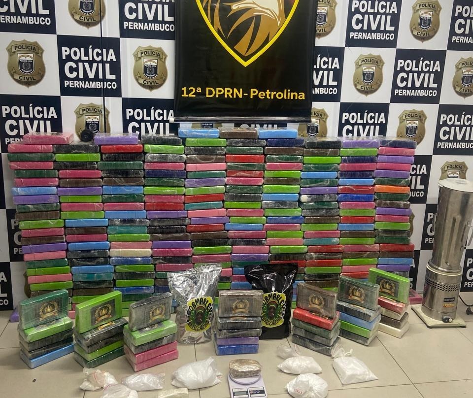 A droga, que era distribuída para locais como o Recife e o Vale do São Francisco, era armazenada em uma fazenda, na zona rural/Foto: Reprodução/PCPE A droga, que era distribuída para locais como o Recife e o Vale do São Francisco, era armazenada em uma fazenda, na zona rural/Foto: Reprodução/PCPE