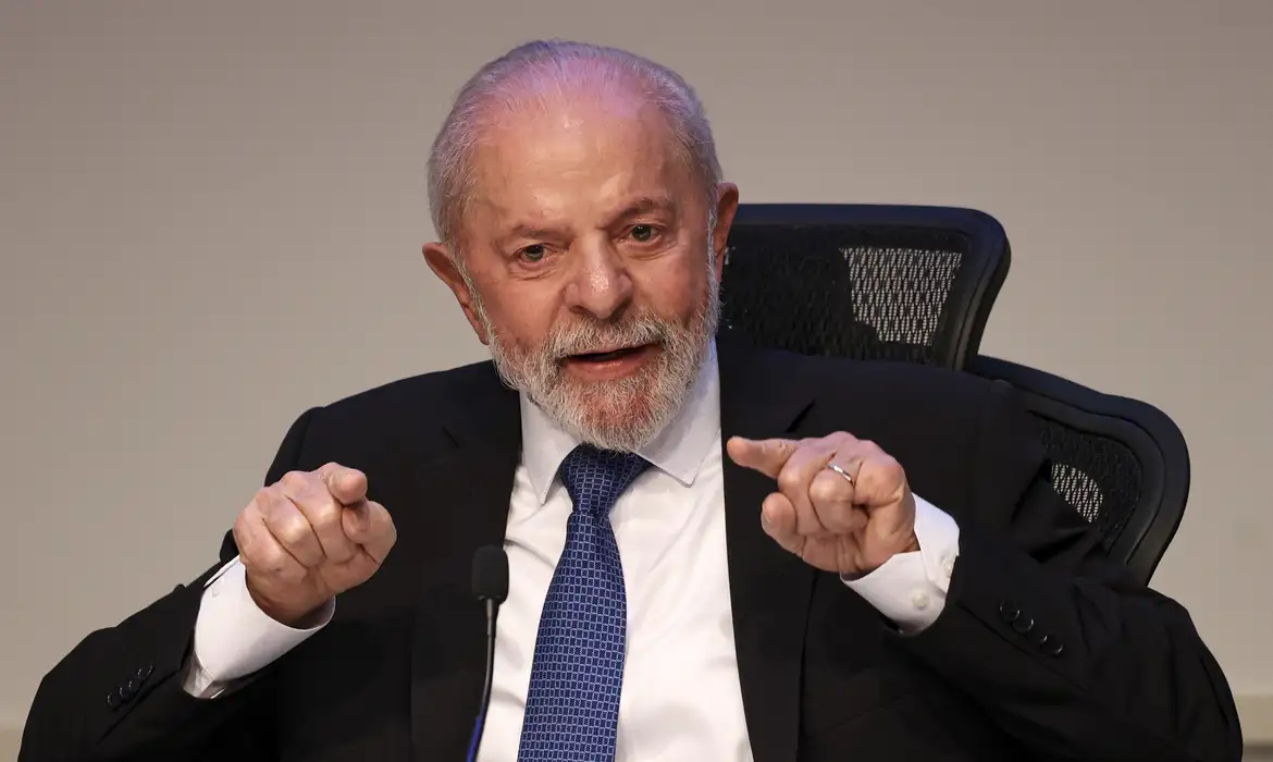 Lula: "O Maduro tem seis meses de mandato ainda. Só termina em janeiro do ano que vem. Ele é o presidente independentemente das eleições"/Foto: EBC Lula: "O Maduro tem seis meses de mandato ainda. Só termina em janeiro do ano que vem. Ele é o presidente independentemente das eleições"/Foto: EBC