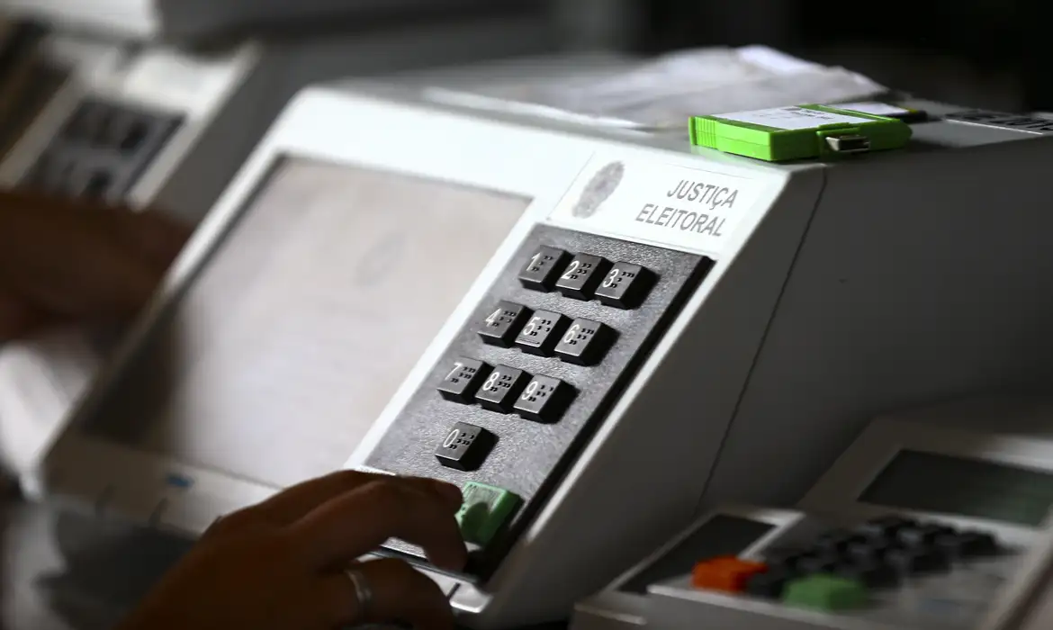 O prazo para registro presencial das candidaturas terminou às 19h desta quinta-feira (15)/foto: Marcelo Camargo/Agência Brasil O prazo para registro presencial das candidaturas terminou às 19h desta quinta-feira (15)/foto: Marcelo Camargo/Agência Brasil