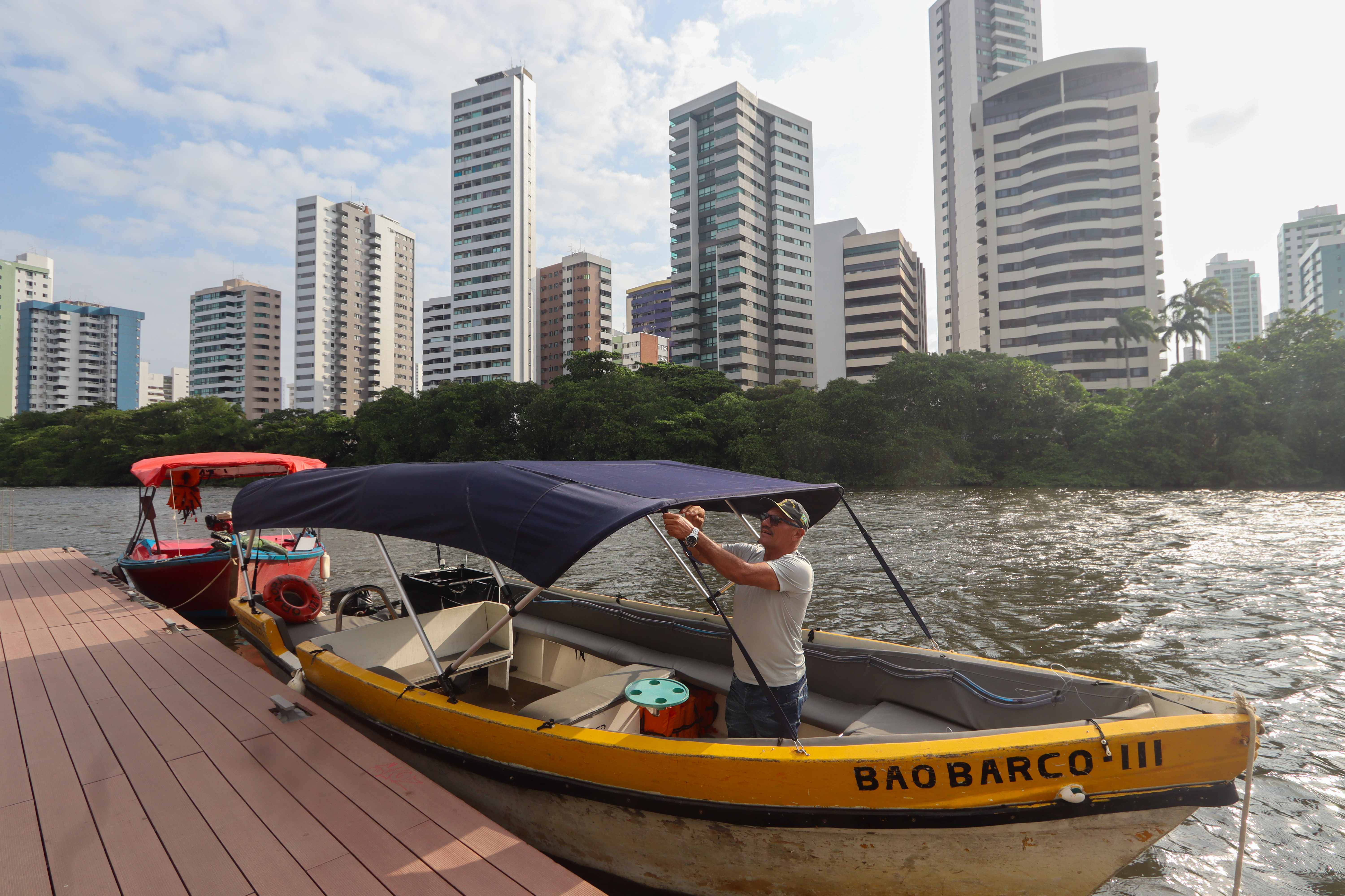 Passeios podem ser encontrados em diversos pontos do Recife, como Marco Zero e Parque das Graças/Foto: Priscilla Melo/DP Foto Passeios podem ser encontrados em diversos pontos do Recife, como Marco Zero e Parque das Graças/Foto: Priscilla Melo/DP Foto